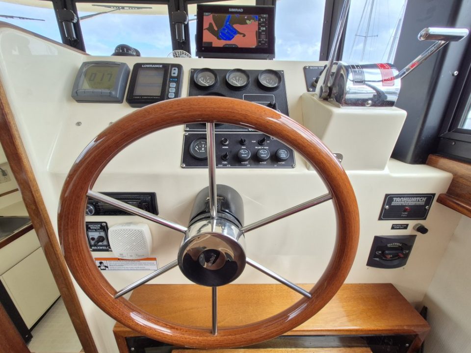 1999 Camano 31 Troll