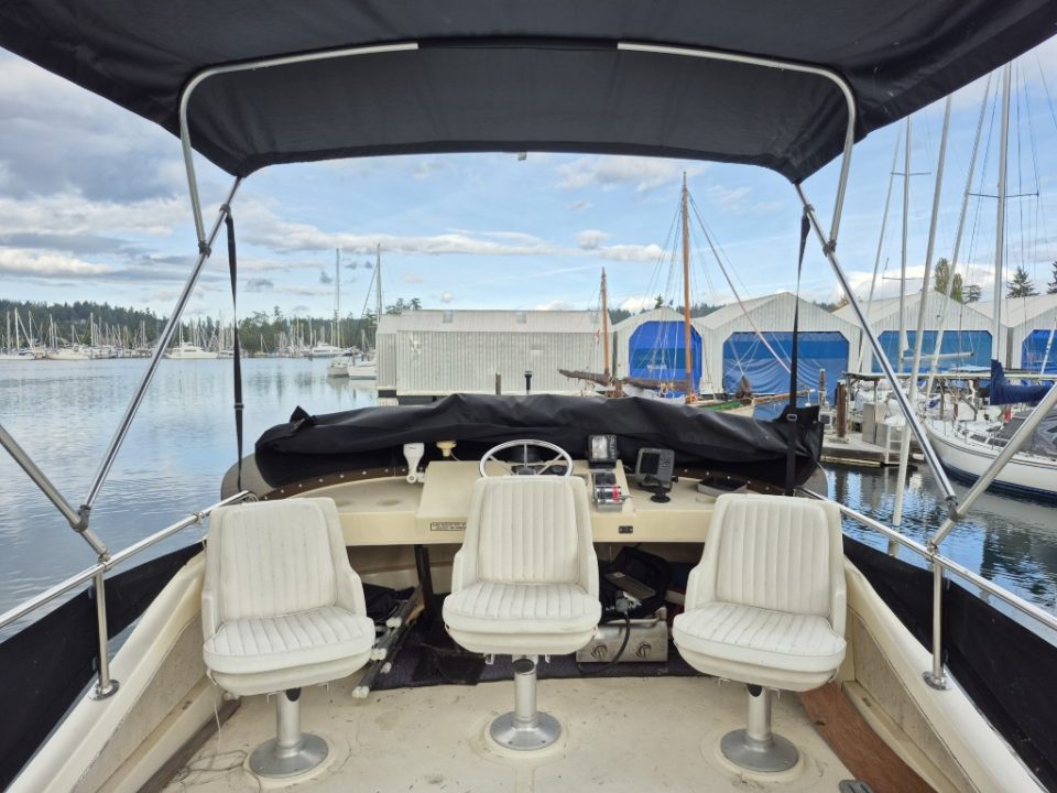 1999 Camano 31 Troll