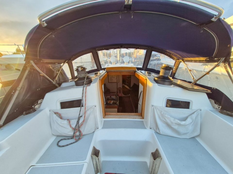 1990 J Boat 44