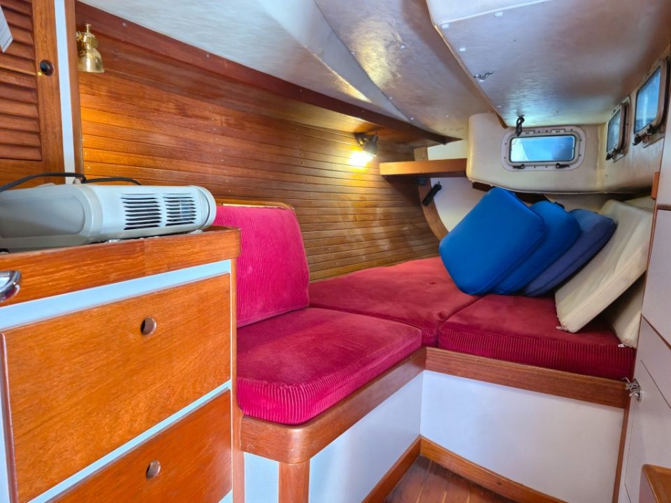1990 J Boat 44