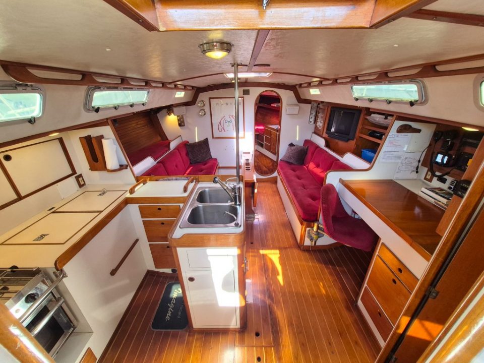 1990 J Boat 44
