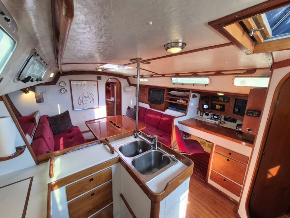 1990 J Boat 44