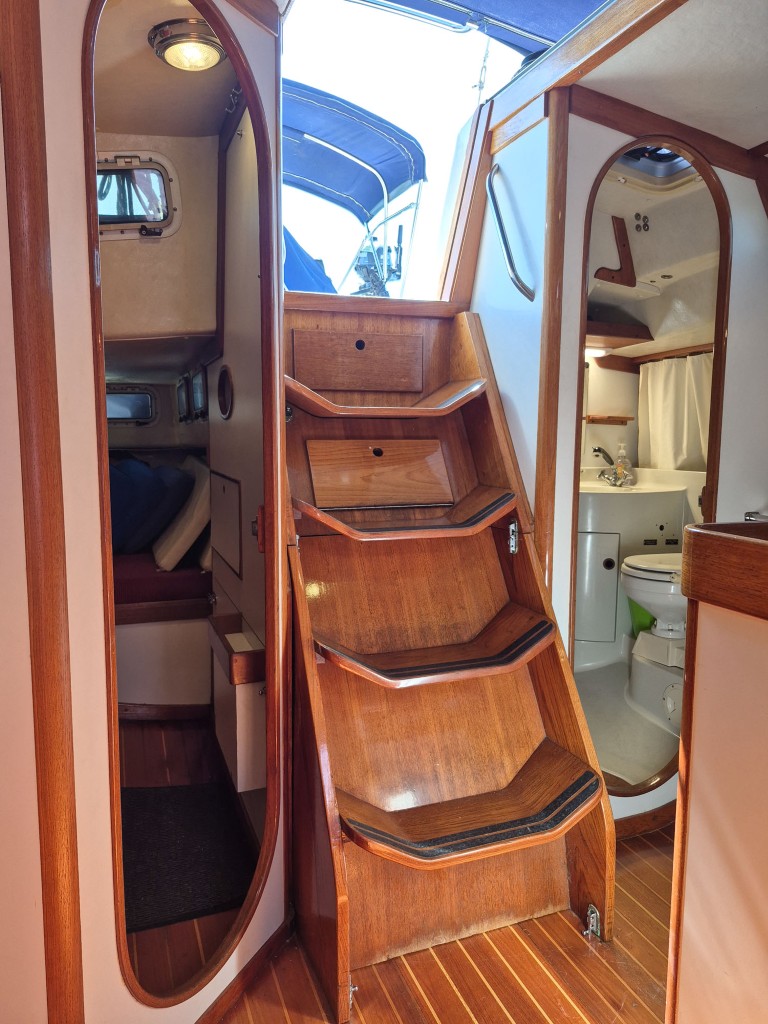 1990 J Boat 44