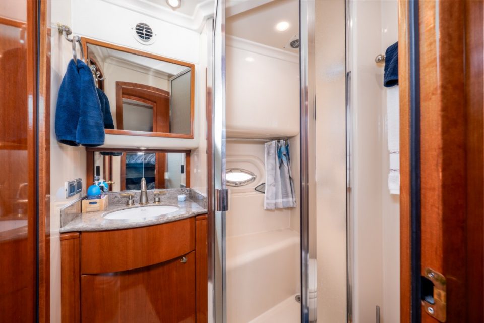 2007 Meridian 580 Pilothouse