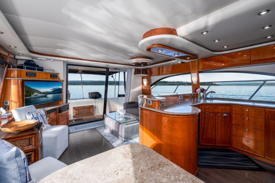 2007 Meridian 580 Pilothouse