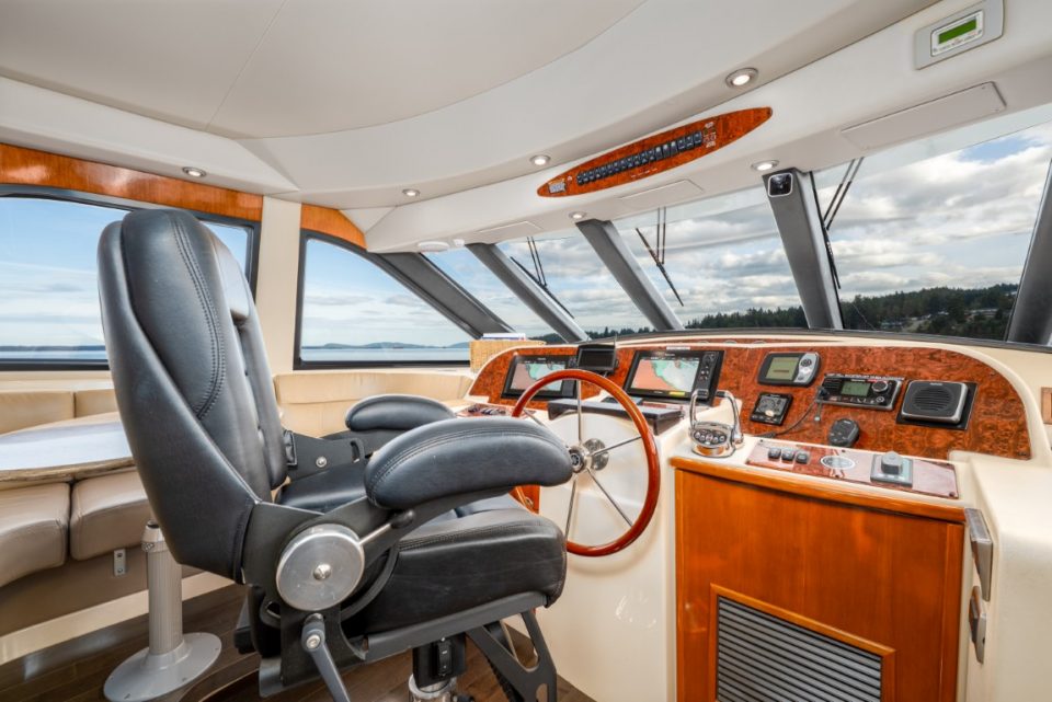 2007 Meridian 580 Pilothouse