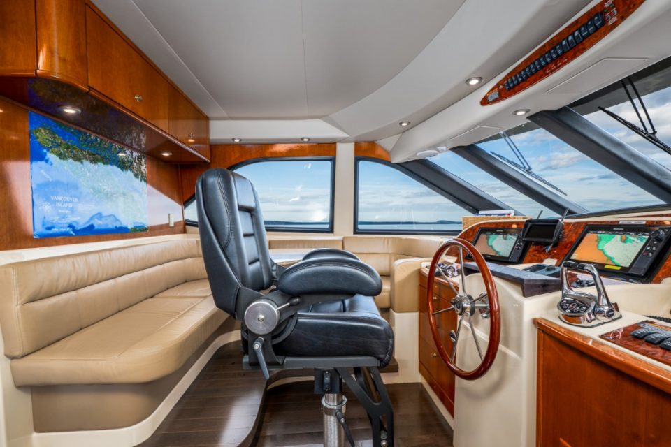 2007 Meridian 580 Pilothouse