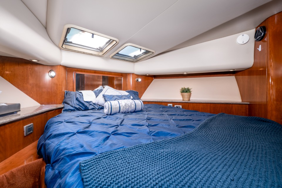 2007 Meridian 580 Pilothouse