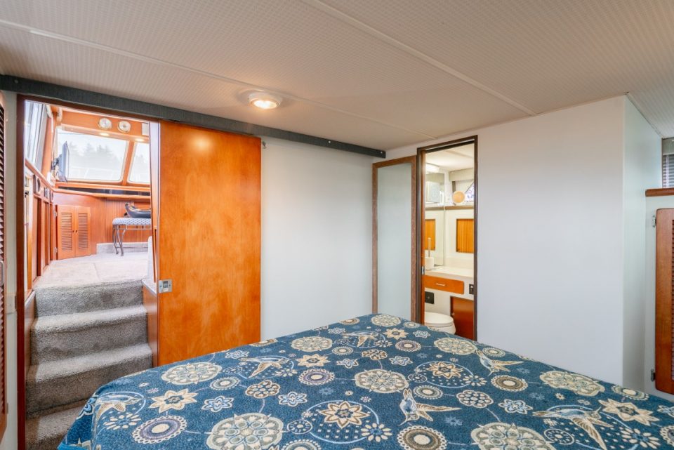 1989 Tollycraft 44 Cockpit Motor Yacht