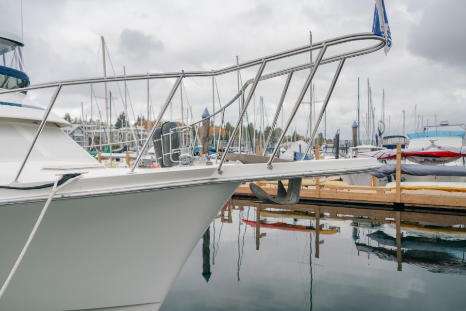 1989 Tollycraft 44 Cockpit Motor Yacht