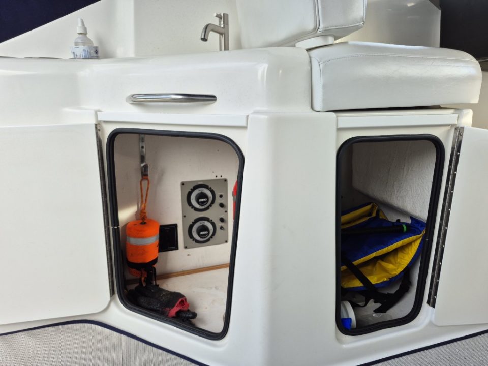 1999 Bayliner 3055 Ciera