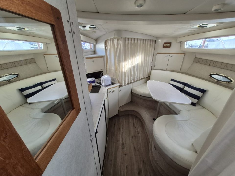 1999 Bayliner 3055 Ciera