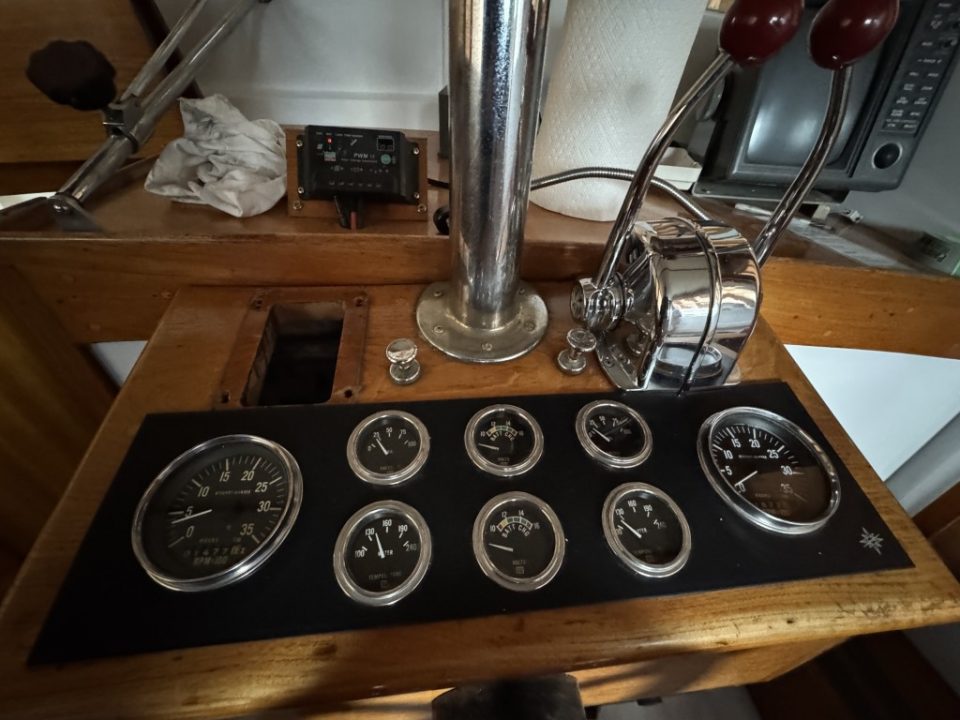 1965 Grand Banks 36 Sedan