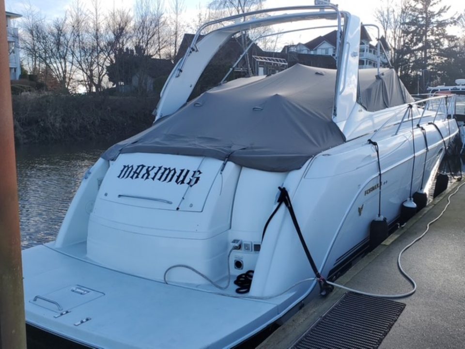 2003 Formula 40 Performance Cruiser