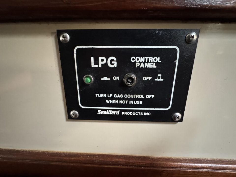 1983 Lancer Yachts 40