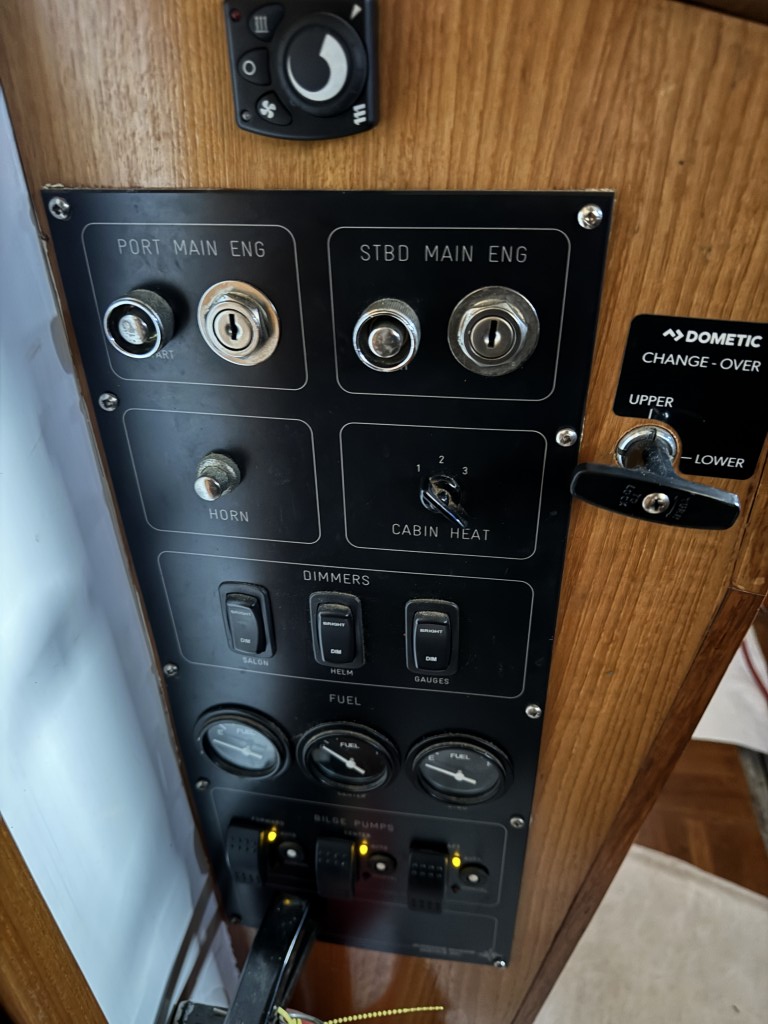 1965 Grand Banks 36 Sedan