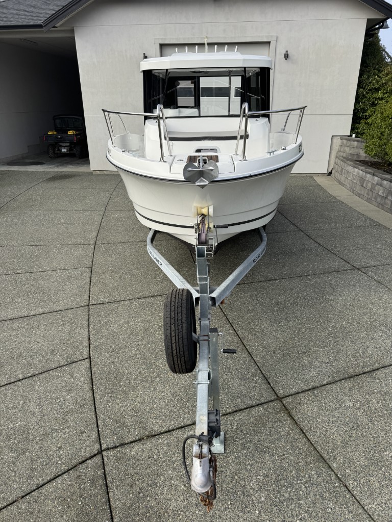 2019 Jeanneau NC Sport 795