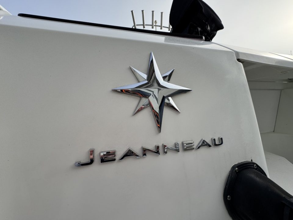 2019 Jeanneau NC Sport 795
