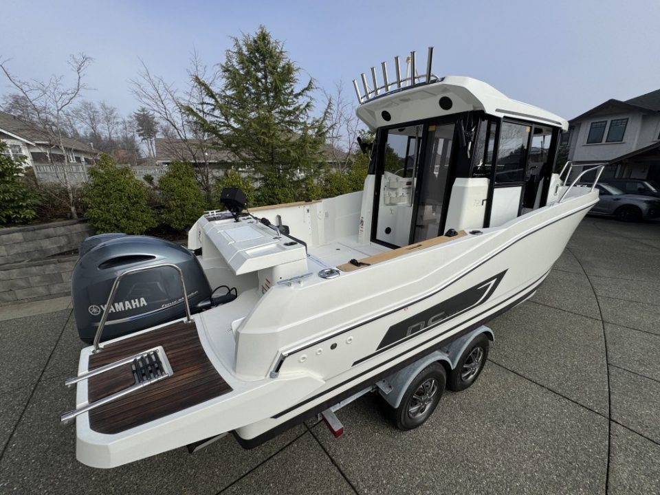 2019 Jeanneau NC Sport 795