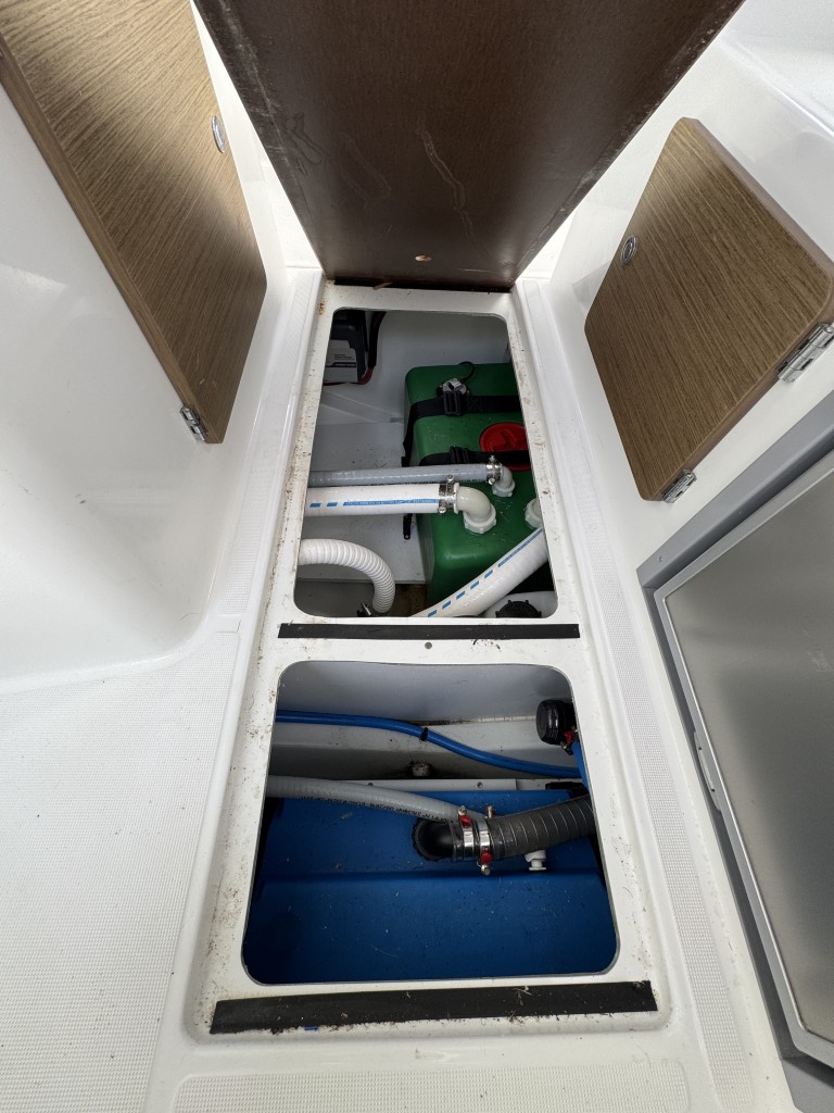 2019 Jeanneau NC Sport 795