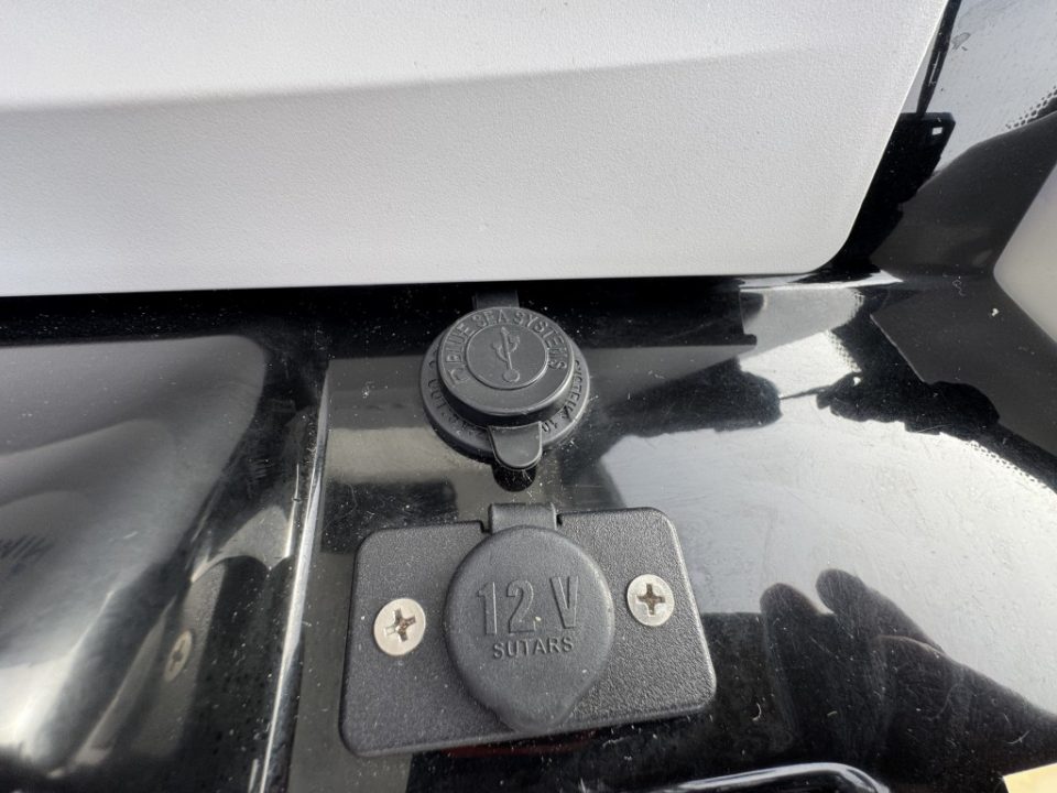 2019 Jeanneau NC Sport 795