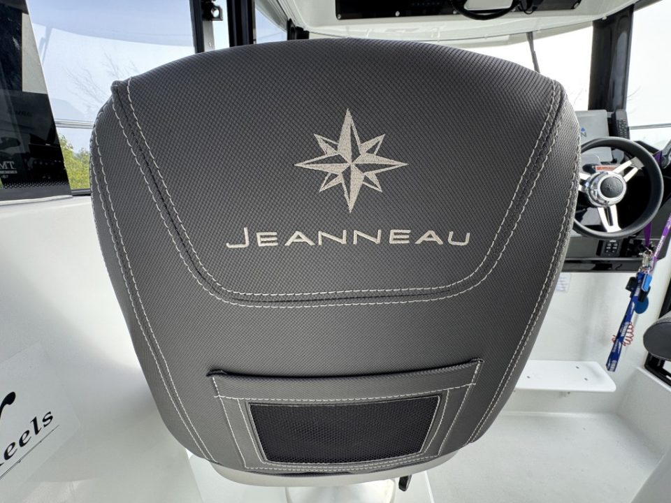 2019 Jeanneau NC Sport 795