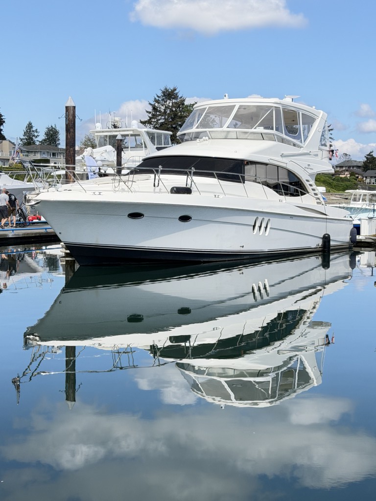 2009 Silverton 52 Ovation