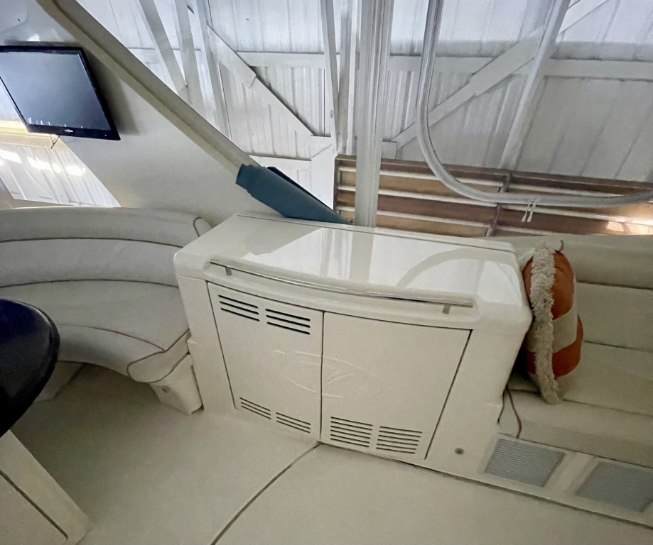 2009 Silverton 52 Ovation