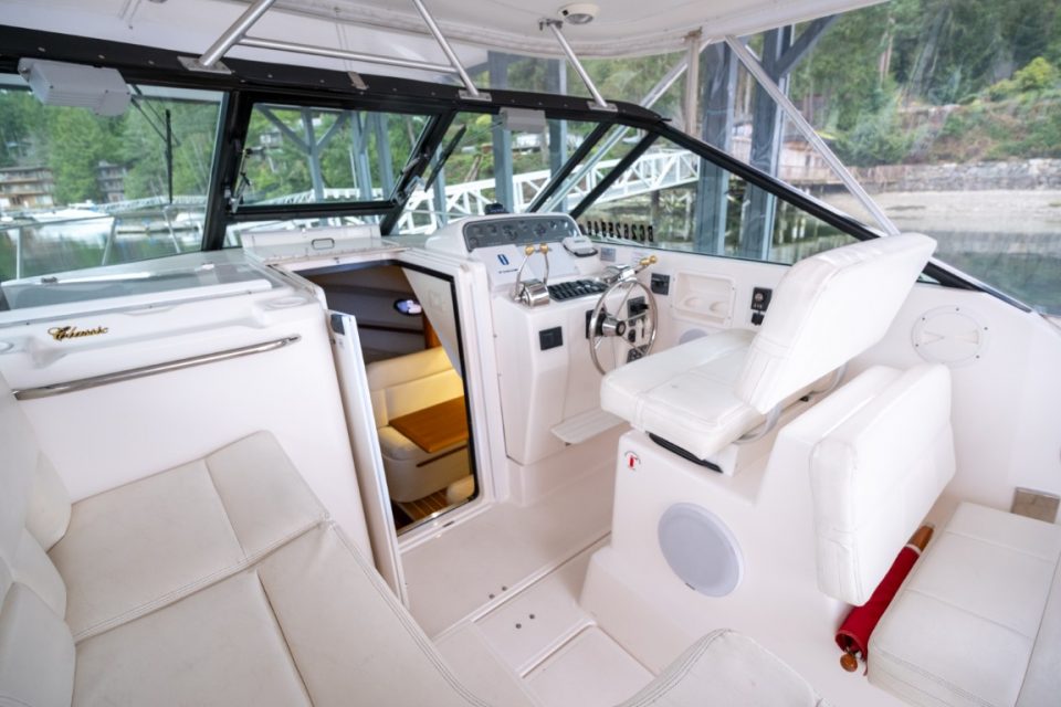 2006 Tiara Yachts 2900 Open Classic