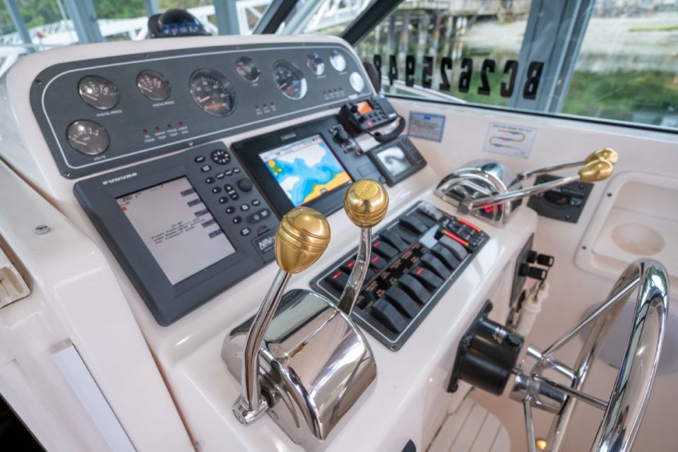 2006 Tiara Yachts 2900 Open Classic