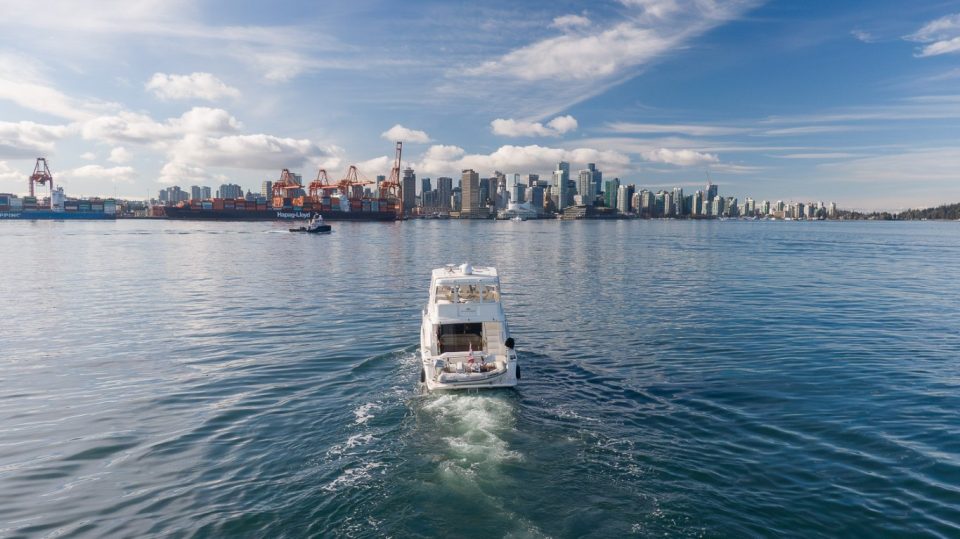 2009 Silverton 52 Ovation