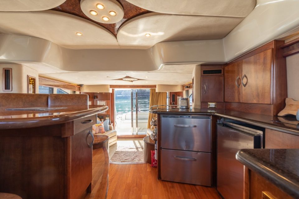 2009 Silverton 52 Ovation