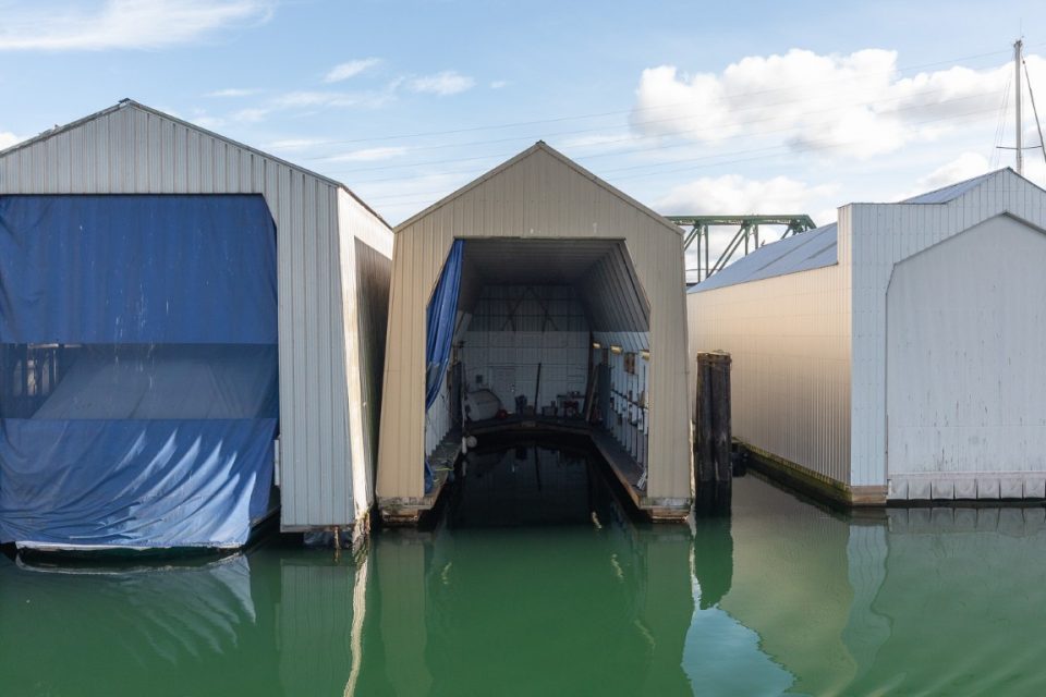 2009 Silverton 52 Ovation