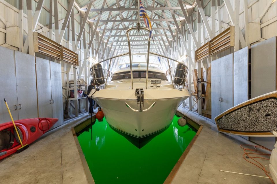 2009 Silverton 52 Ovation