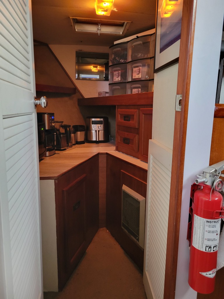 1977 Pacemaker Motor Yacht