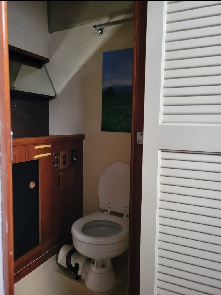 1977 Pacemaker Motor Yacht