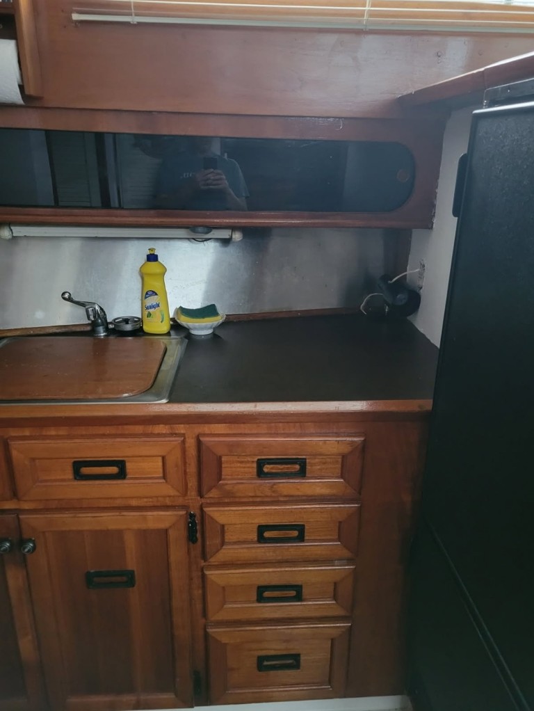 1977 Pacemaker Motor Yacht