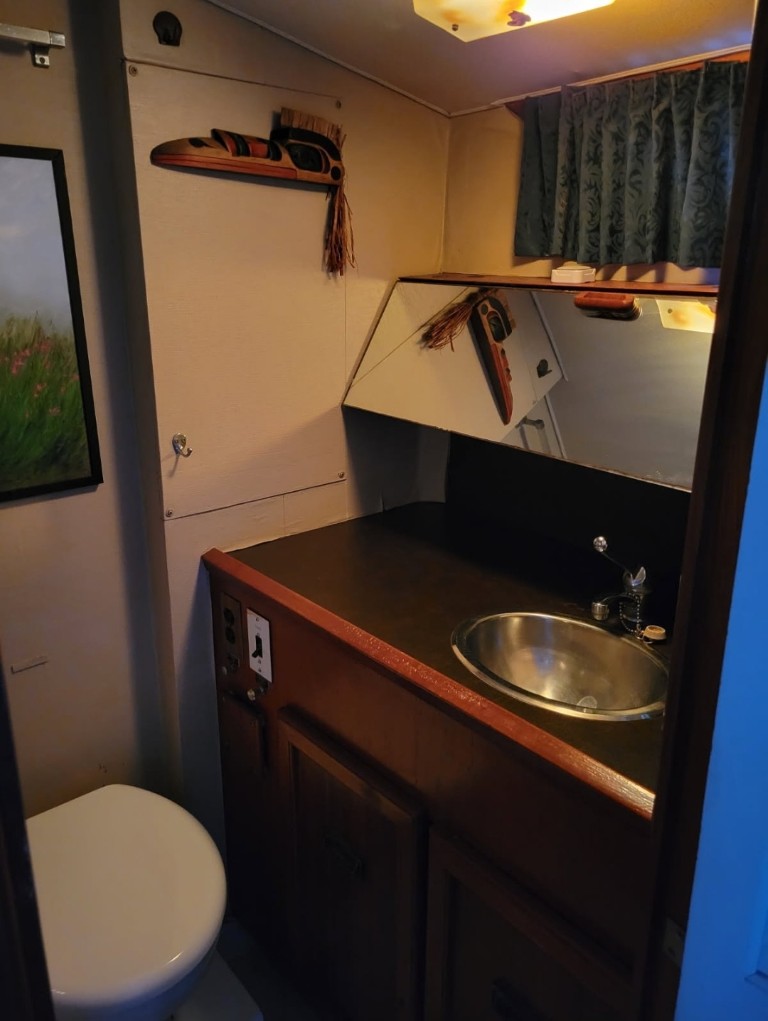 1977 Pacemaker Motor Yacht