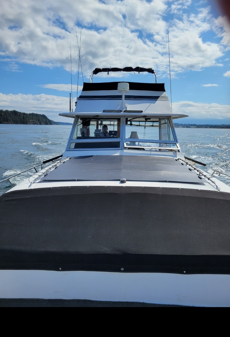 1977 Pacemaker Motor Yacht