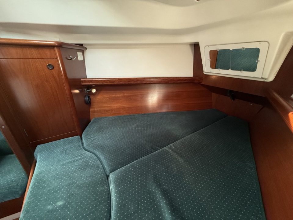 2001 Beneteau Oceanis 331
