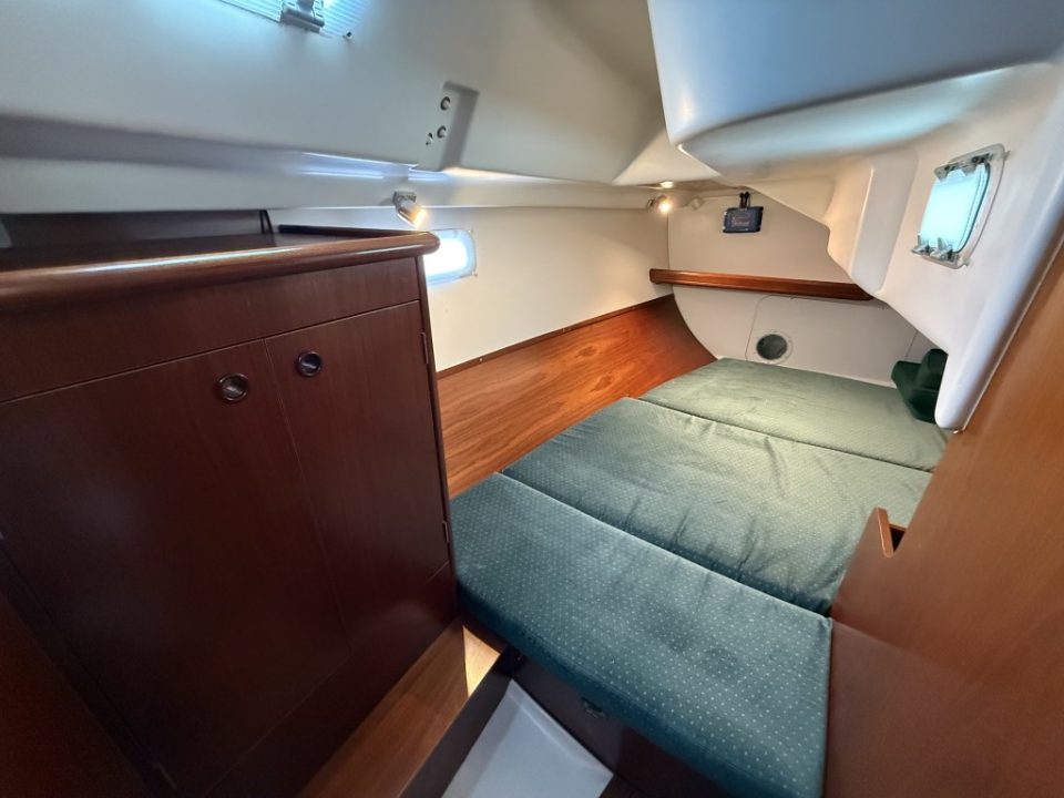 2001 Beneteau Oceanis 331