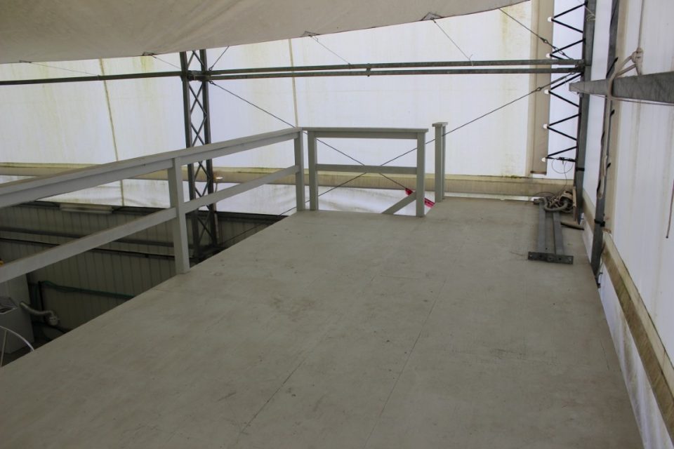 2005 Custom 75′ Boathouse