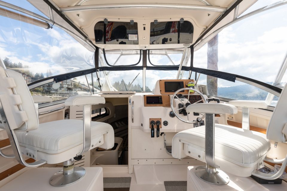 2000 Grady-White Marlin 300