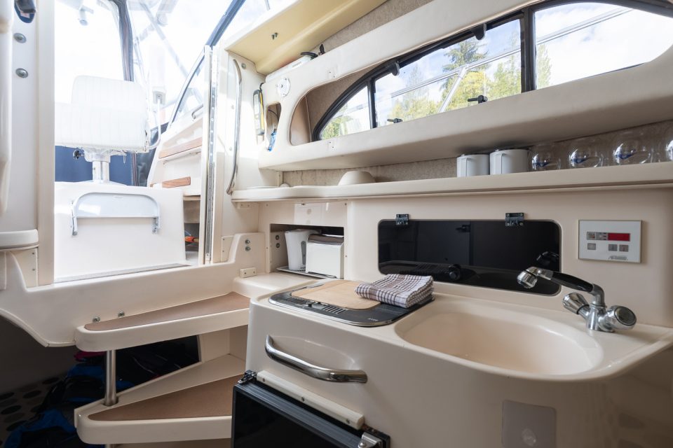 2000 Grady-White Marlin 300