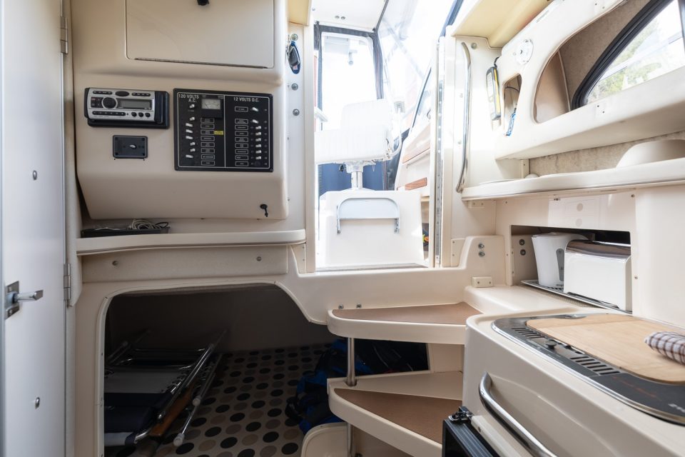 2000 Grady-White Marlin 300