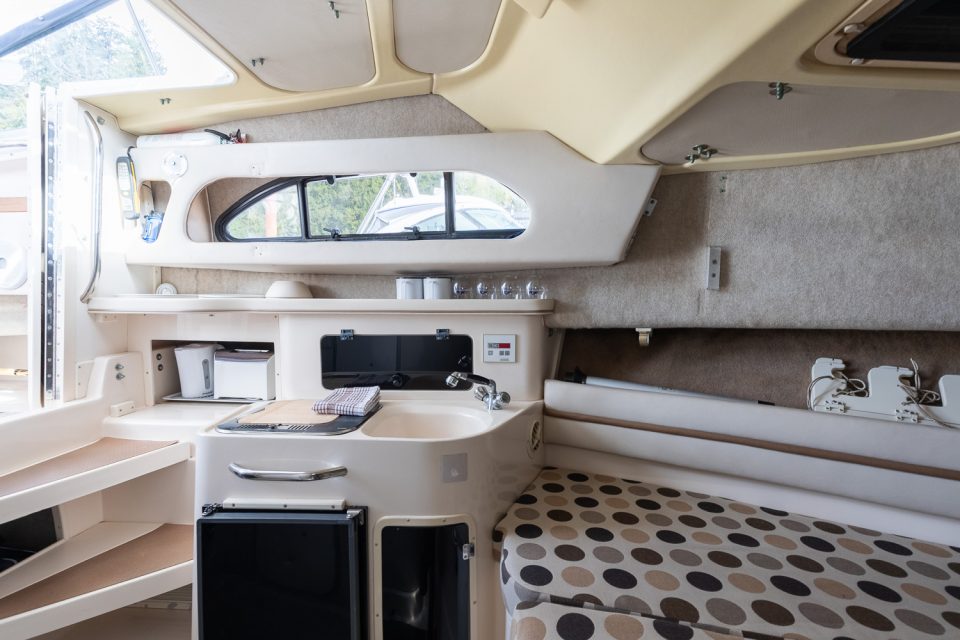 2000 Grady-White Marlin 300