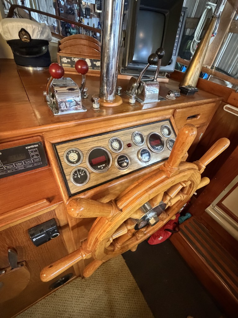 1969 Grand Banks Classic 42