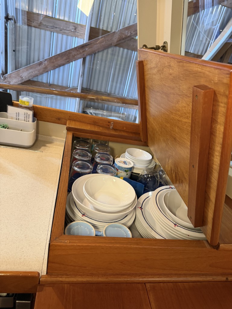 1969 Grand Banks Classic 42