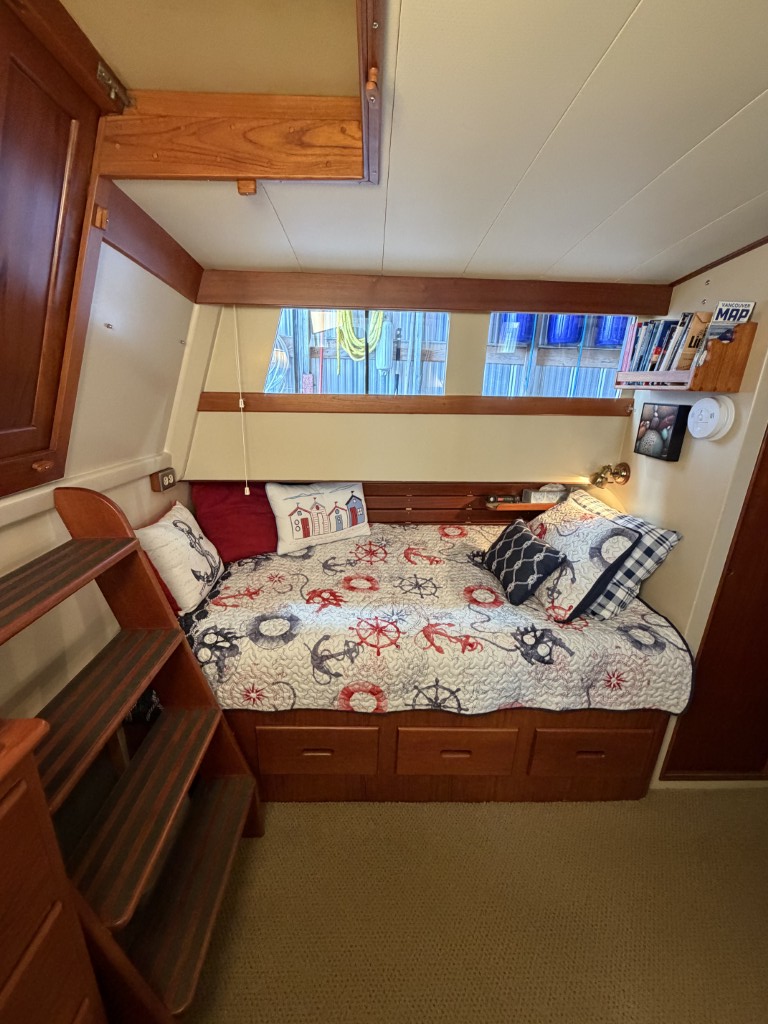 1969 Grand Banks Classic 42