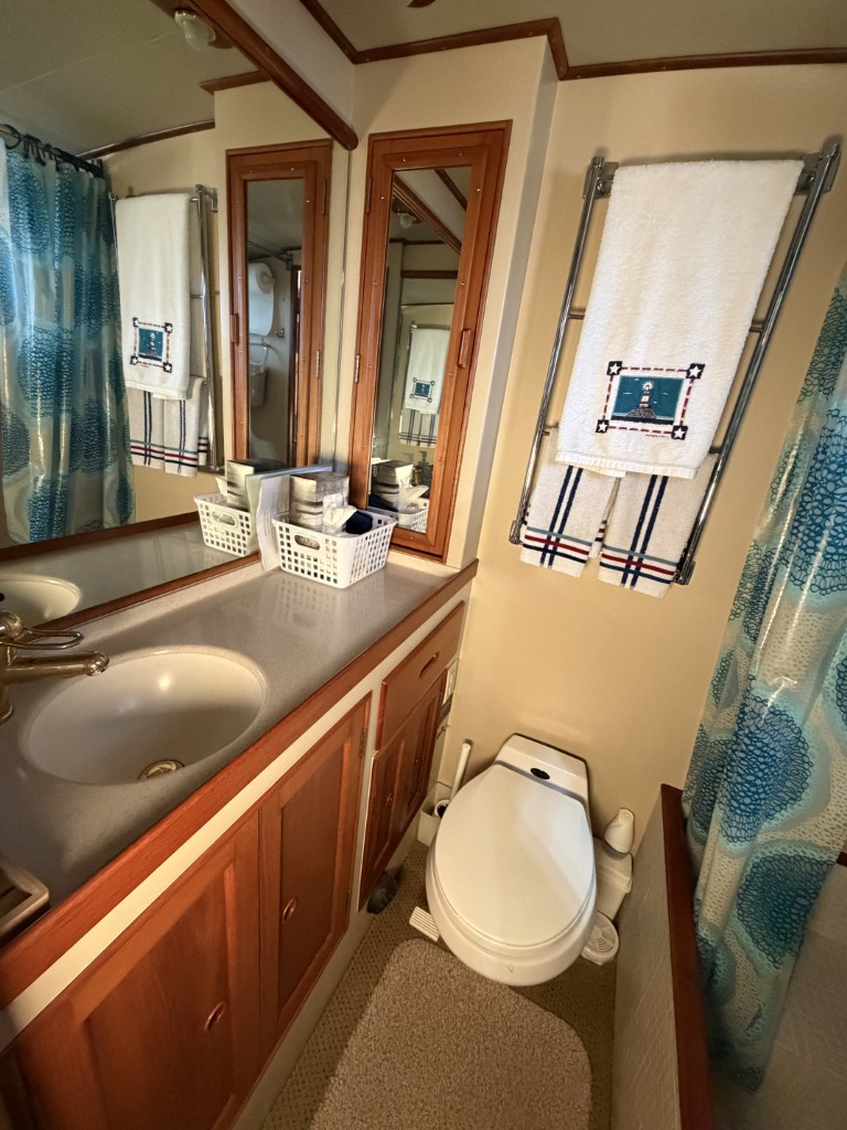 1969 Grand Banks Classic 42